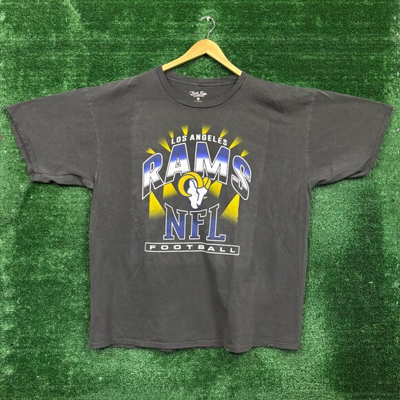 Rams NFL T-shirt size xxl - Picture 1 of 4